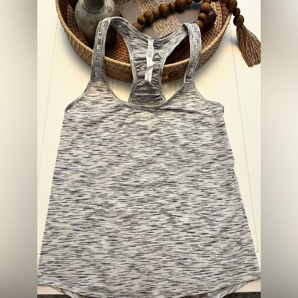 Lululemon Workout Tank Top, size 4